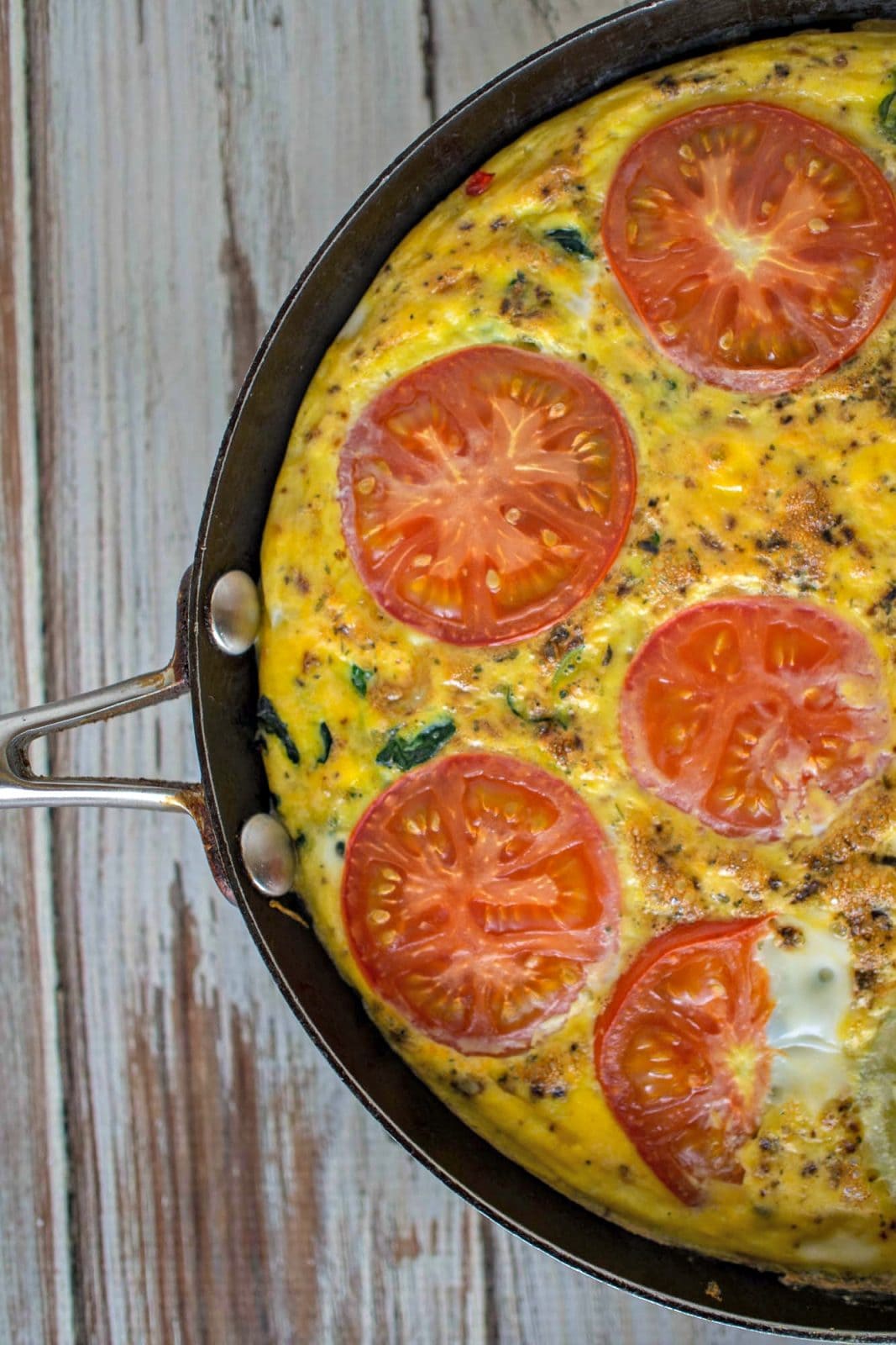 Breakfast frittata recipe using spinach and tomatoes