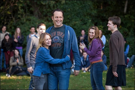 Vince Vaughn with kids in Delivery Man
