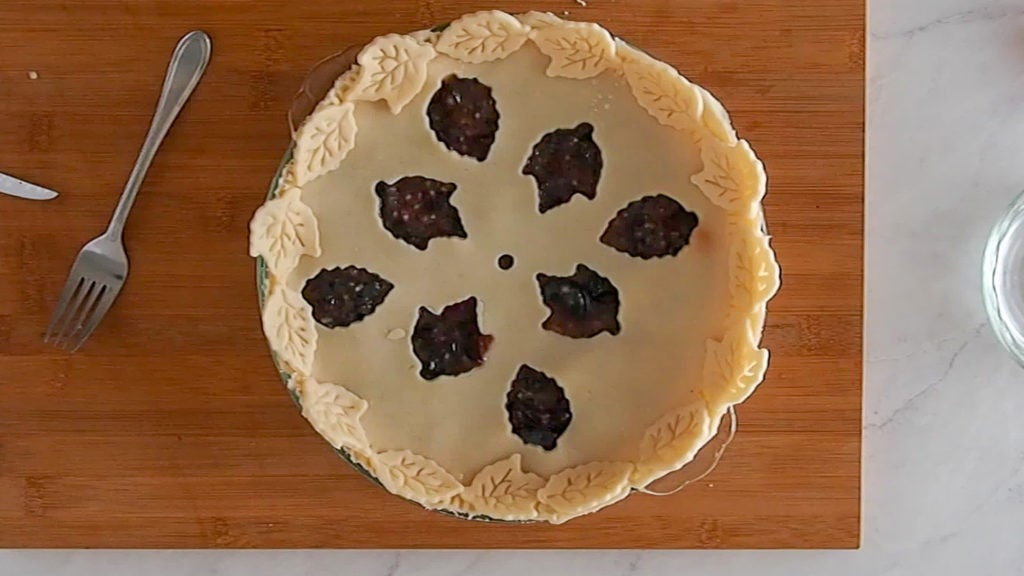 grape pie before baking