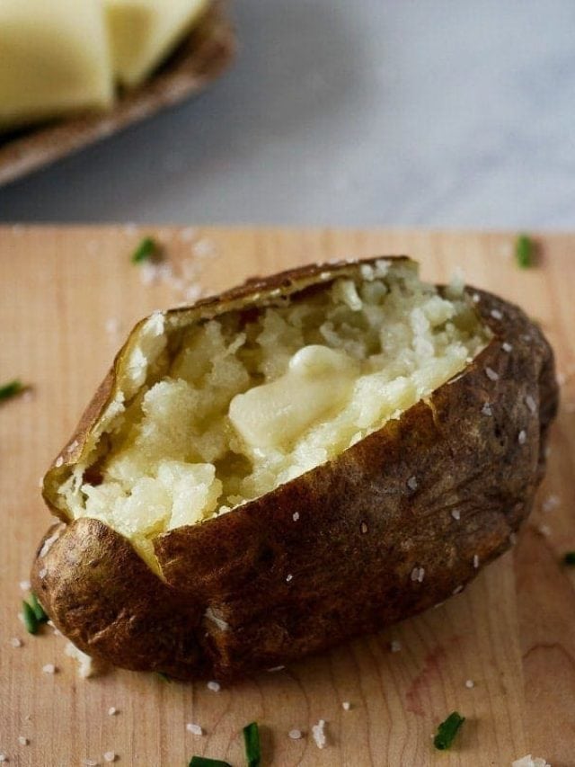 How to Make Baked Potatoes in the Air Fryer