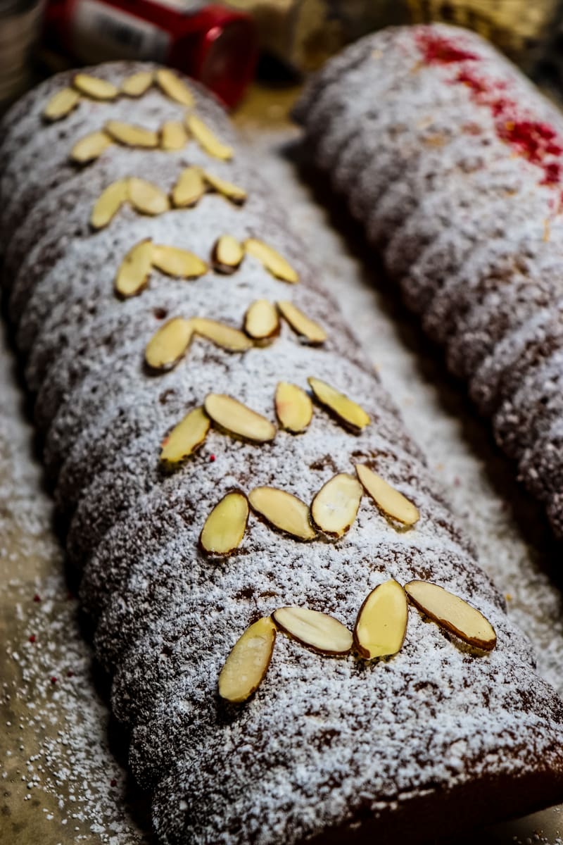 Scandinavian Almond Cake – Al Johnson's Swedish Restaurant, Butik & Stabbur