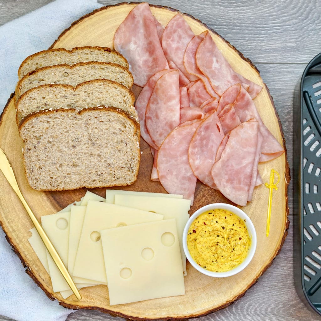 ham and cheese sandwich ingredients