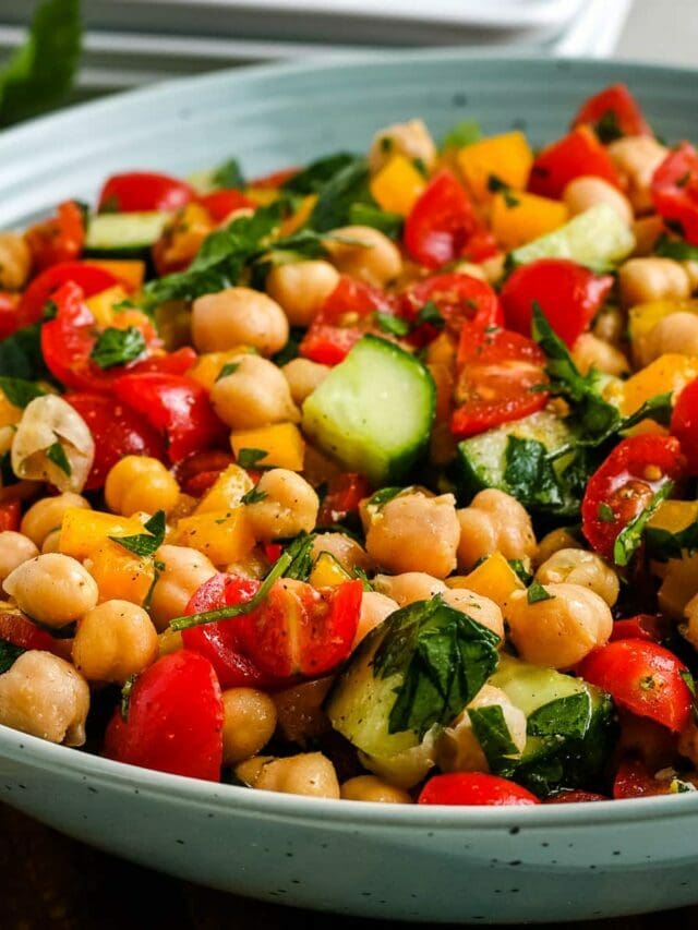 Low Carb Chickpea Salad