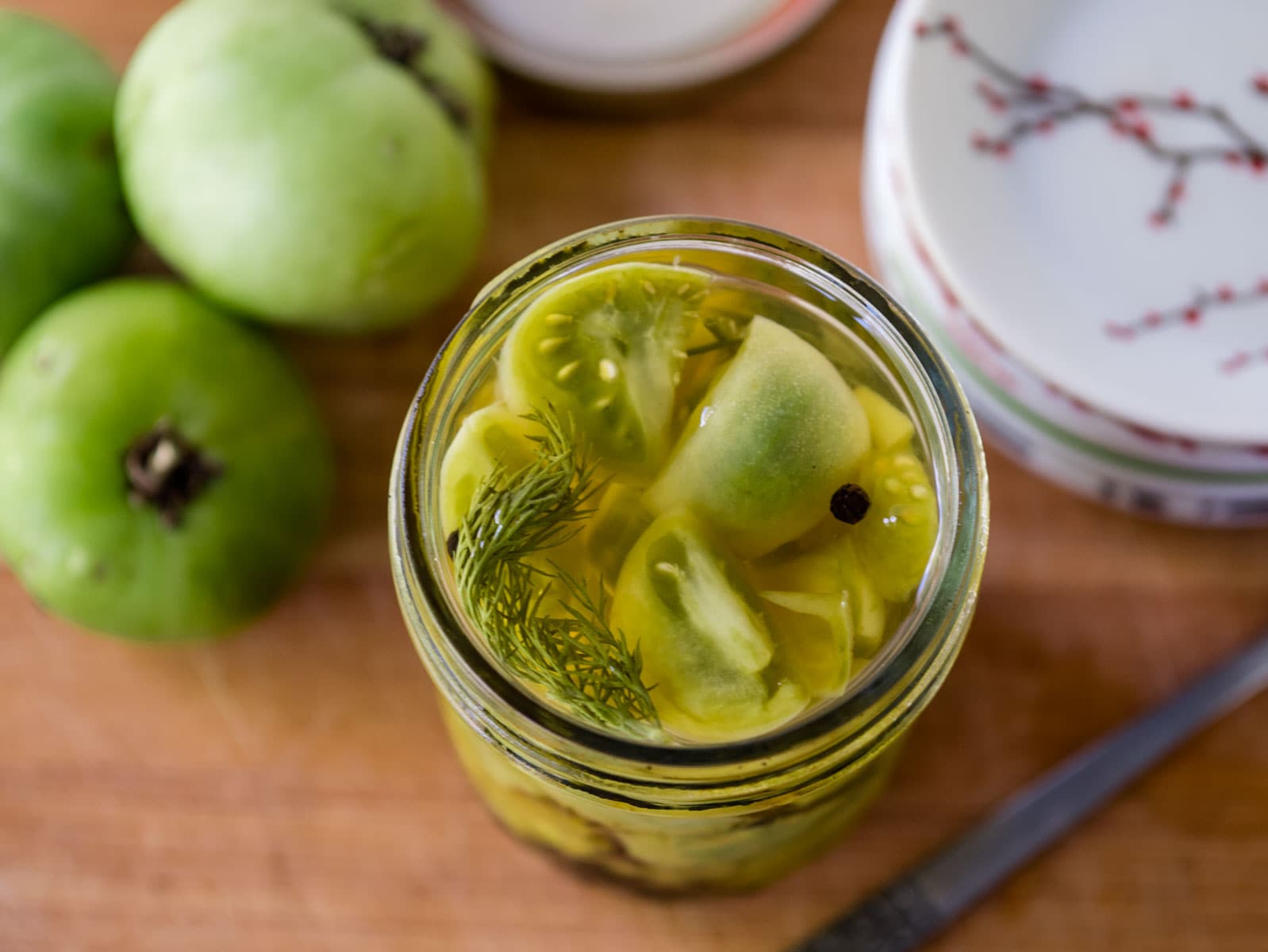 Green Tomato Pickles (with Canning Video) - Cosmopolitan Cornbread