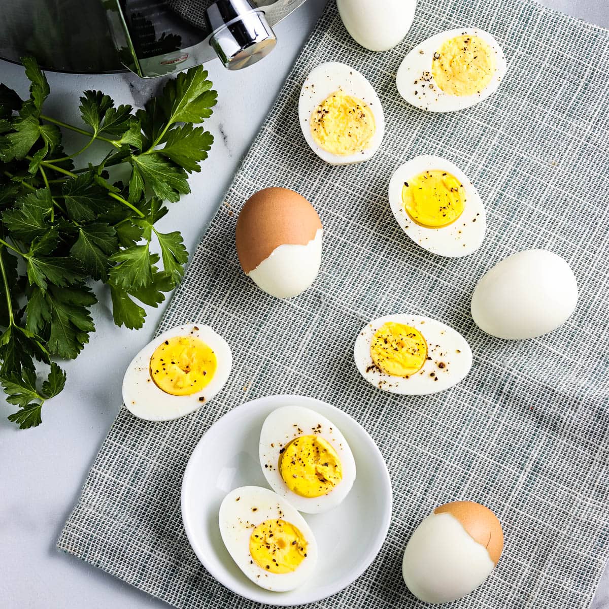 https://www.upstateramblings.com/wp-content/uploads/2022/03/instant-pot-hard-boiled-eggs-6.jpg