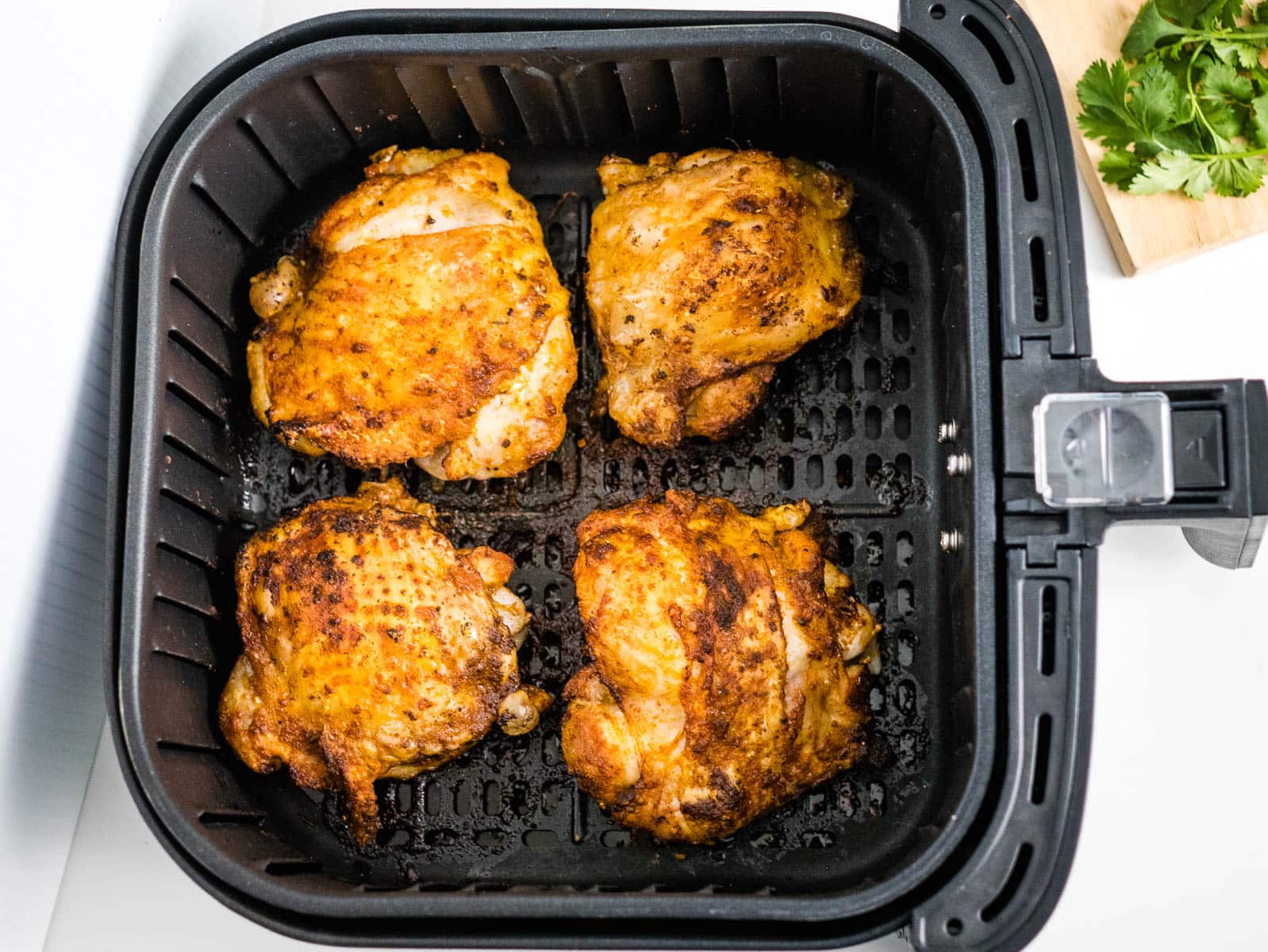 Crisp and Juicy Air Fryer Chicken Thighs