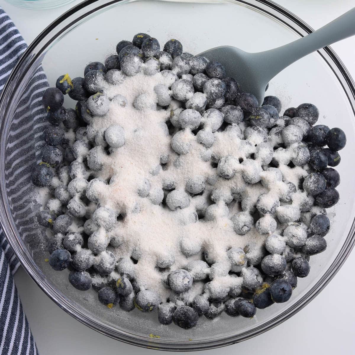 blueberries with sugar