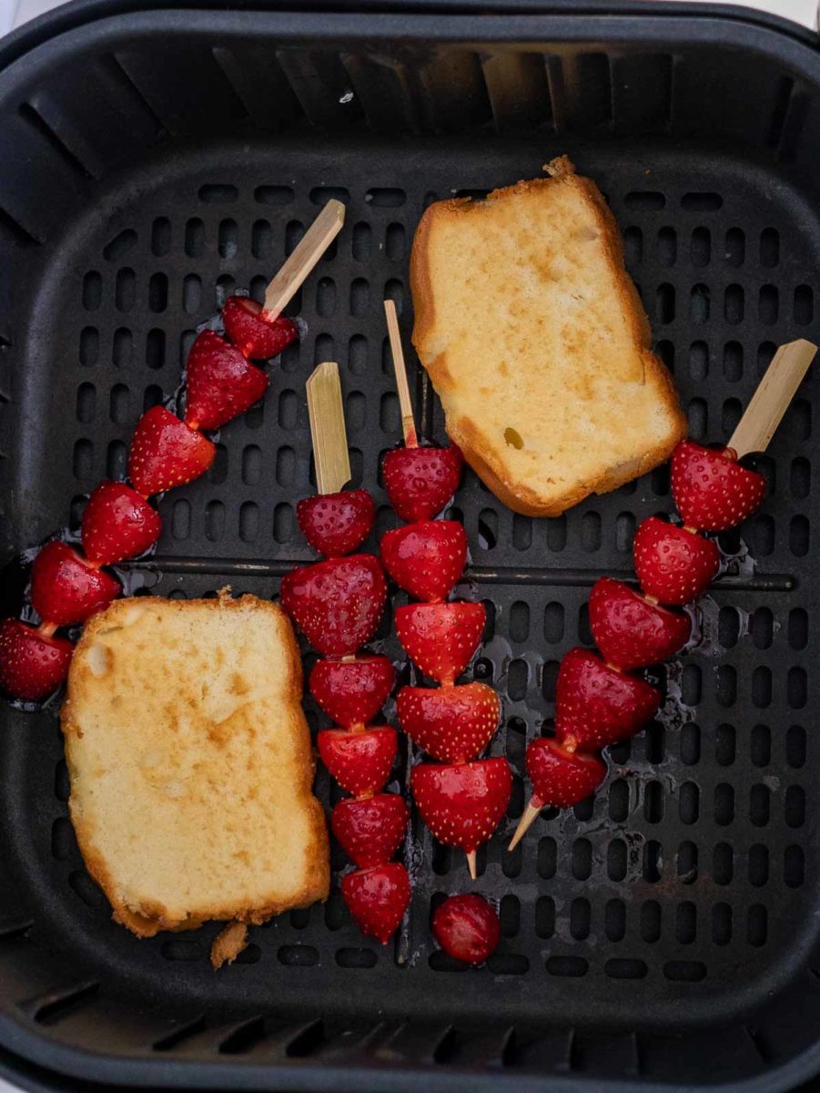 grilled pound cake and berries in the air fryer