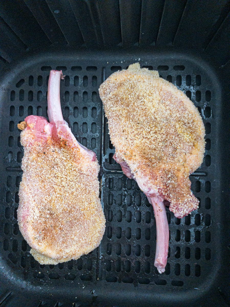 breaded pork chops in air fryer before cooking