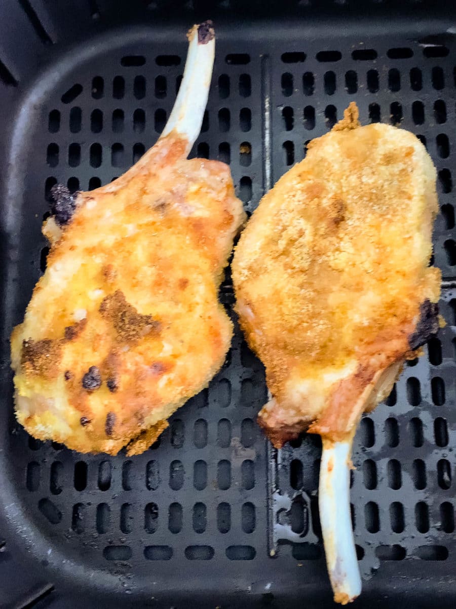 pork chops in air fryer after breading