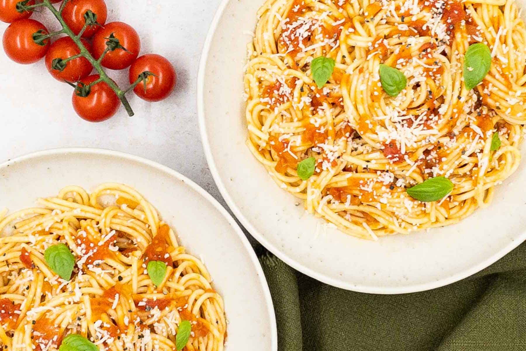 Spaghetti Marinara - Splash of Taste