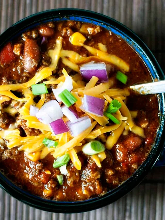 Slow Cooker Chili - Pass the Sushi