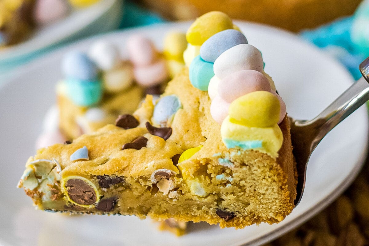 slice of easter cookie cake.