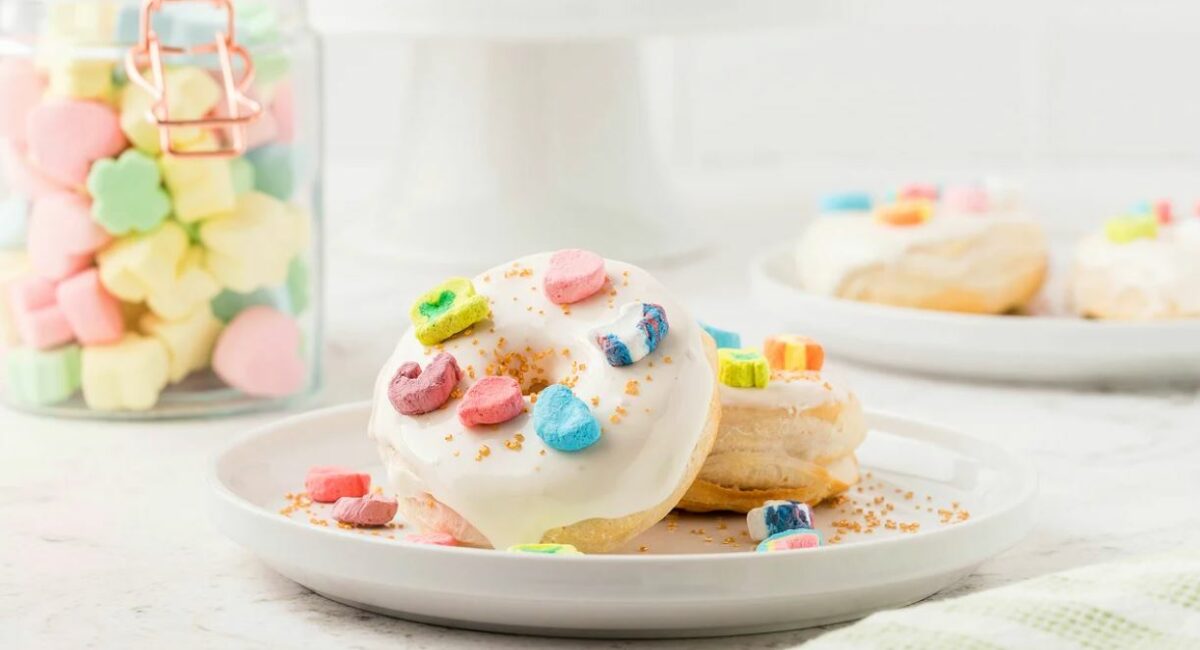 Air Fryer Lucky Charms Marshmallow Donuts. Photo credit: xoxoBella.