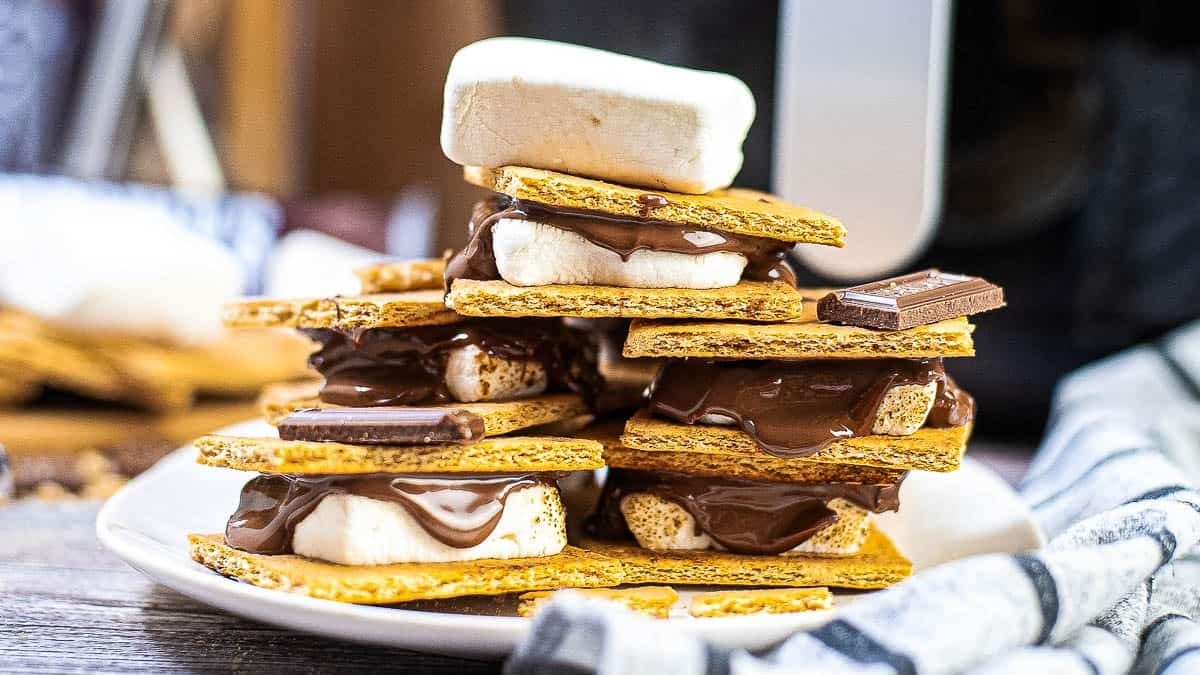 Air Fryer S'mores. Photo credit: All Ways Delicious.