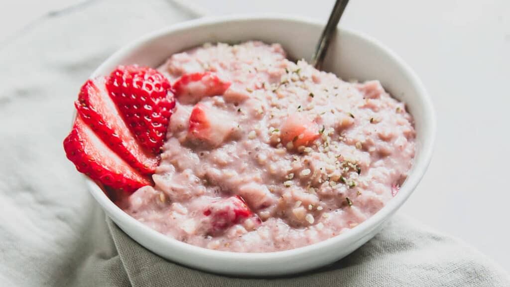 Strawberry Oatmeal. Photo credit: Running to the Kitchen.