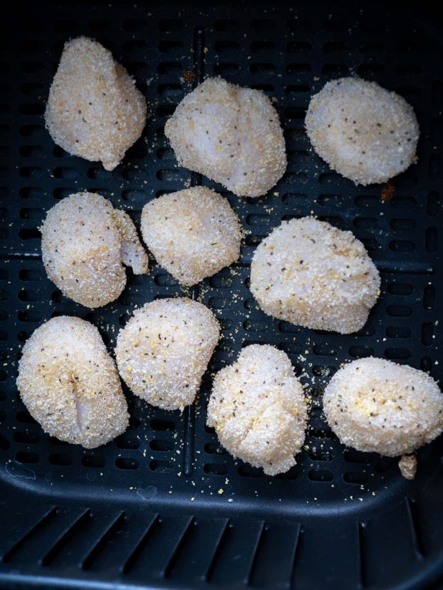 scallops in air fryer before cooking.