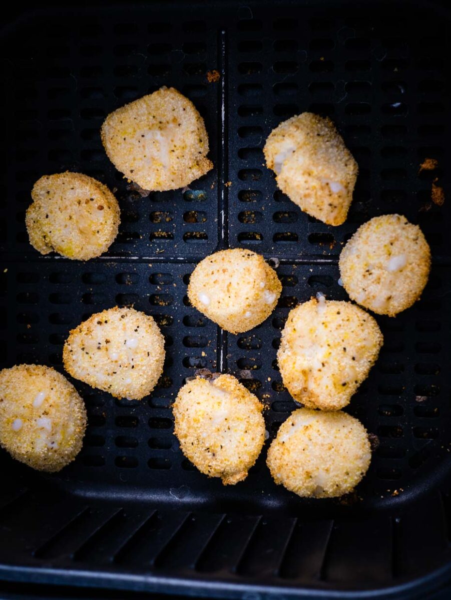 scallops in air fryer after cooking.