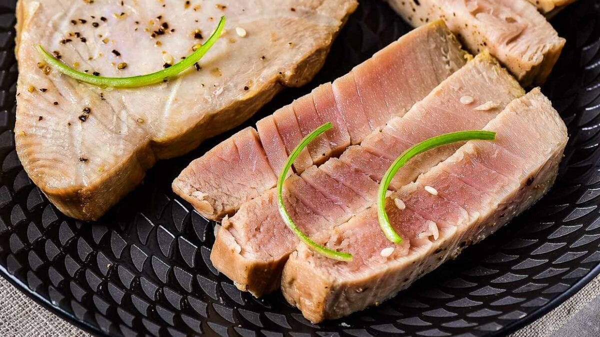 Closeup of air fryer tuna on a plate.